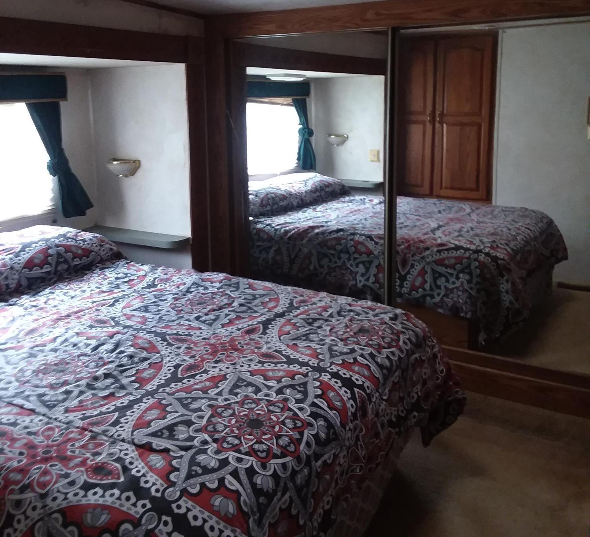 Dark Ridge Hideout Hotel Elk Park Bagian luar foto